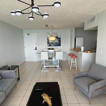 Ocean Front 2 Bedroom & Bath In Isla Verde San Juan Exteriör bild