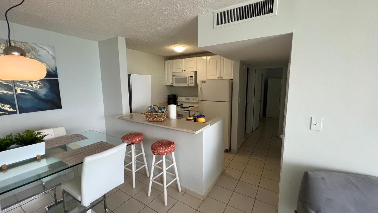 Ocean Front 2 Bedroom & Bath In Isla Verde San Juan Exteriör bild