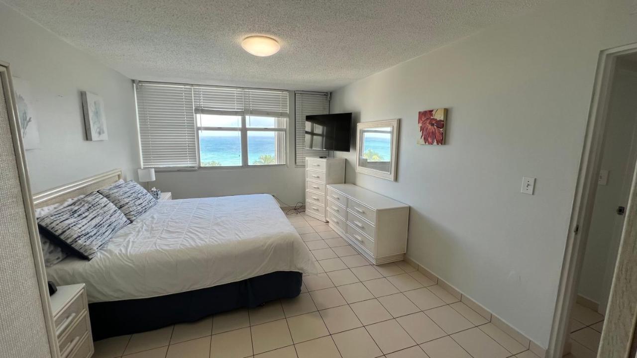 Ocean Front 2 Bedroom & Bath In Isla Verde San Juan Exteriör bild